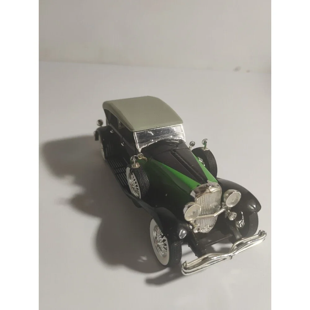 Signature Models National Motor Museum 1934 Duesenberg 1/32 Diecast Green/ Blk